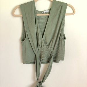 Zara cropped tied top.